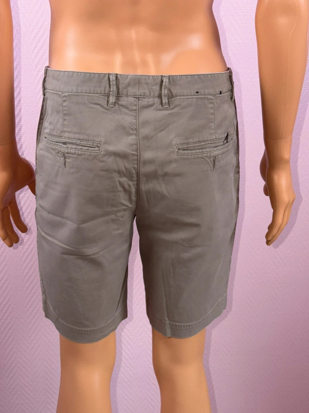 Men's Hugo Boss shorts size 46 – photo 4